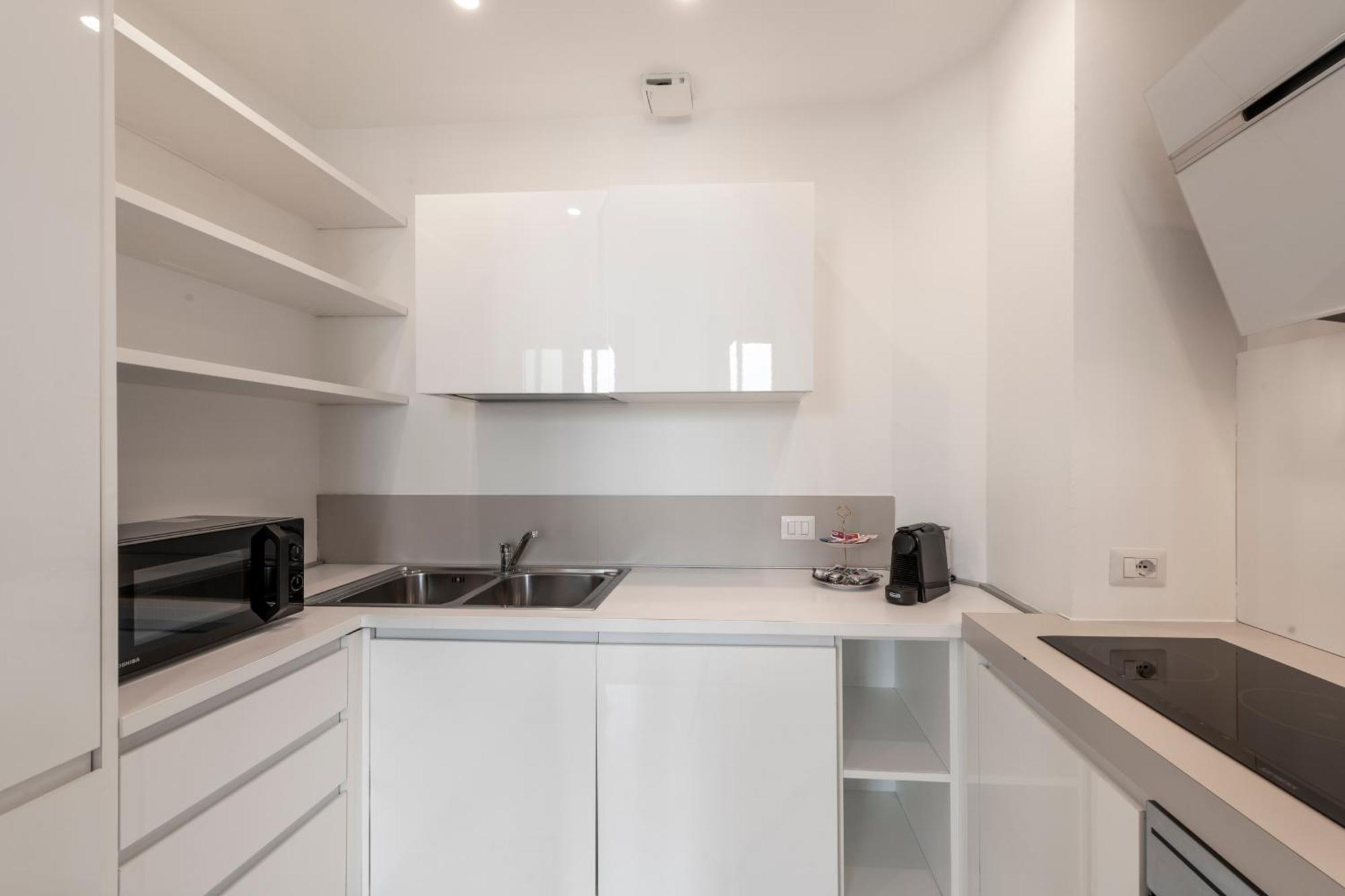 Milan Royal Suites - Duomo Santo Stefano Экстерьер фото